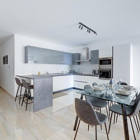 Chic 2Br Apartment, Ideal Location Ta Xbiex Kültér fotó